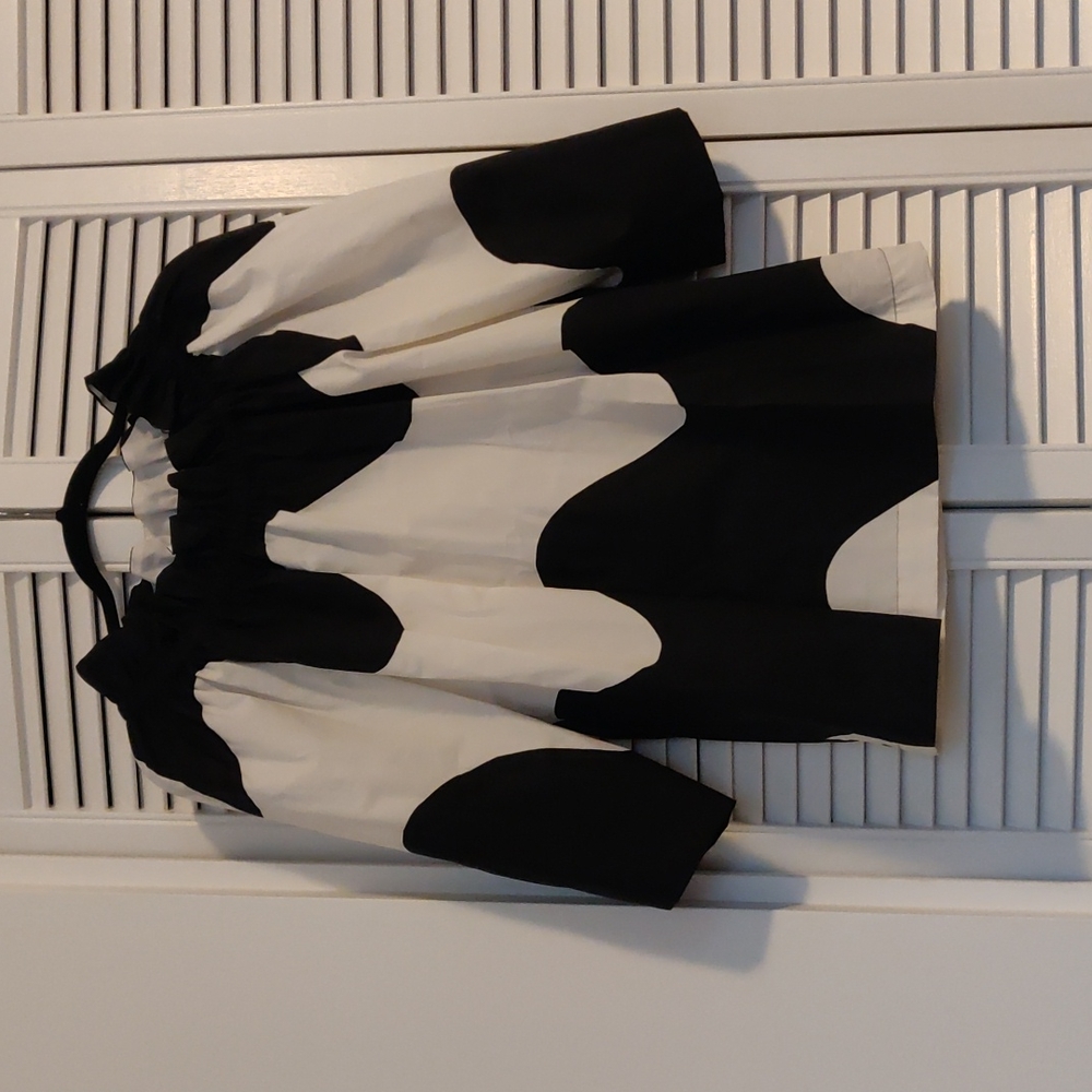 Marimekko Lokki black and white cotton blouse